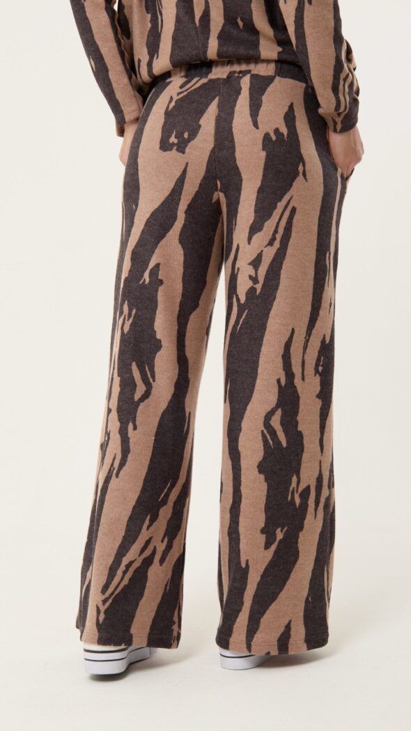 Pantalón lanilla print - Imagen 6